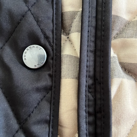 Authentic Burberry Nova Check Quilted Snap Button Down Jacket - Picture 7 of 8